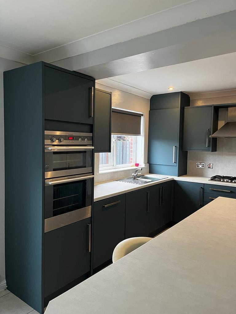 The Latest Trend in Kitchen Refurbishment: Vinyl Wrapping